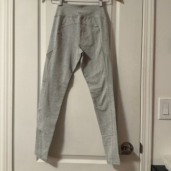 ⭐️ $5, spend over $20 - Forever 21 Sheer Mesh Inset Ribbed Leggings in Grey - Picture 12 of 12